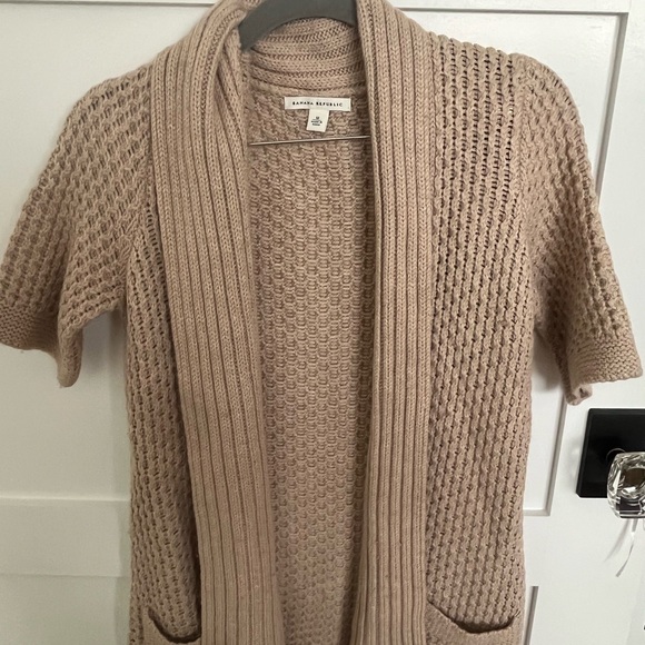 Banana Republic Sweaters - Banana Republic Beige Knit Cardigan